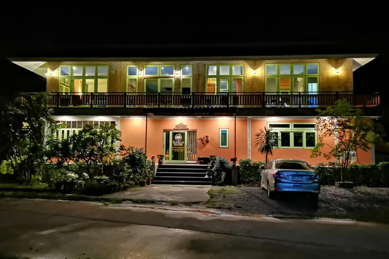 Tonmai Suites Ко-Ланта Экстерьер фото