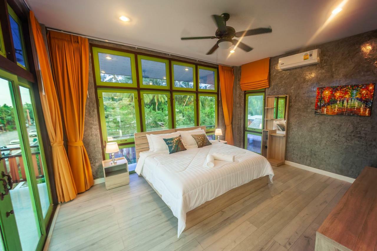 Tonmai Suites Ко-Ланта Экстерьер фото